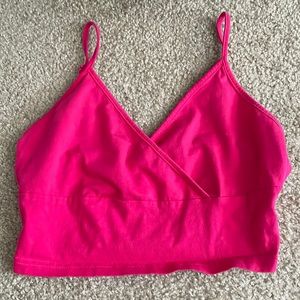 cute hot pink crop top💕